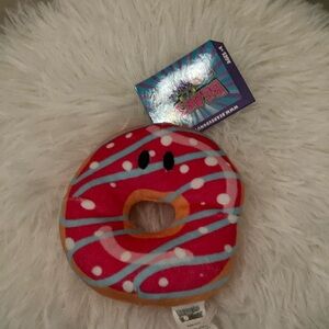 BRAND NEW STUFF ANIMAL! NWT! SMOKE FREE HOME!